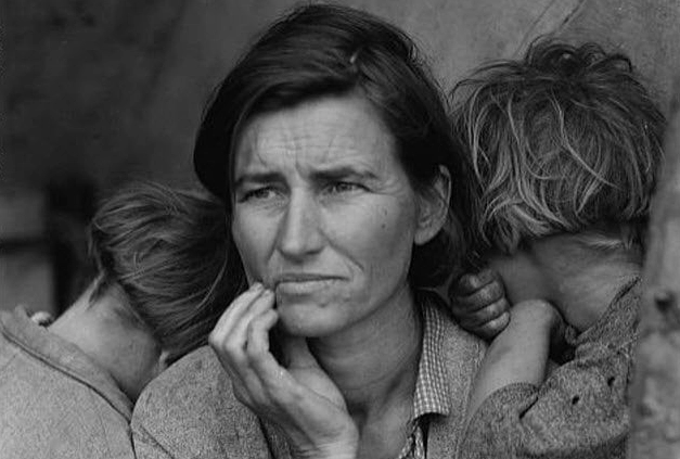 Can You Look Without Crying? Top 10 Famous Pictures of Children That Defined an Era's Pain